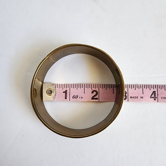 Vintage Mother Of Pearl Bangle Bracelet Brass African Chunky Boho Bohemian 60s - Picture 5 of 5